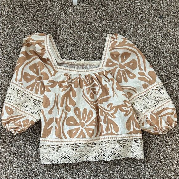 Christian Siriano Floral Lace Crocheted Hawaiian Blouse - Brown and Cream - Picture 8 of 11